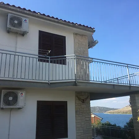 Peran Apartmán